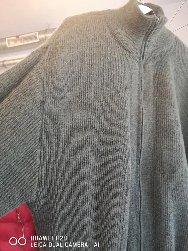 Sweter z meszkiem — po czyszczeniu, zdjęcie 1