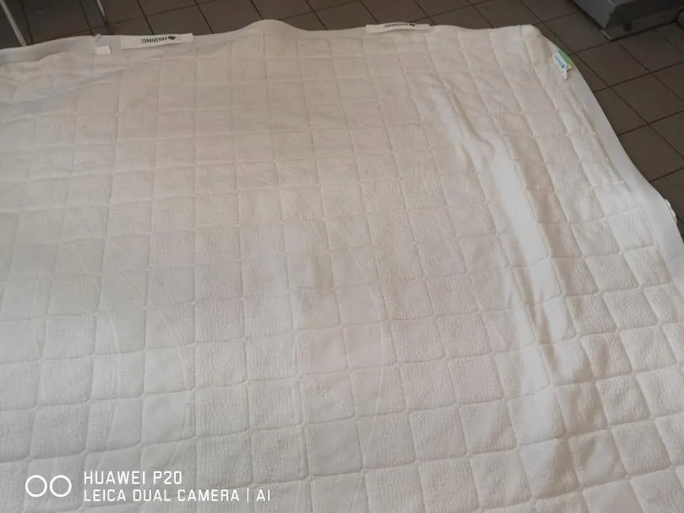 Narzuta pikowana — po czyszczeniu, zdjęcie 1